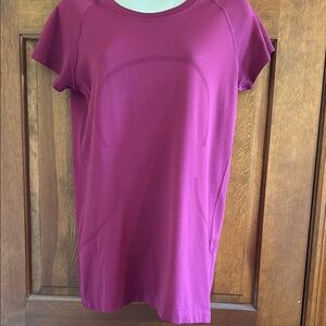 Lululemon Swiftly tech shirt
